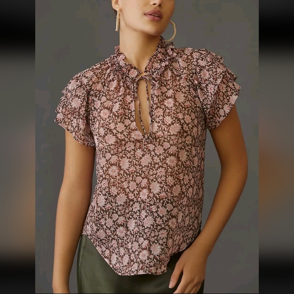 Anthropologie Tops - Anthropologie V-Neck Flutter-Sleeve Blouse size XL